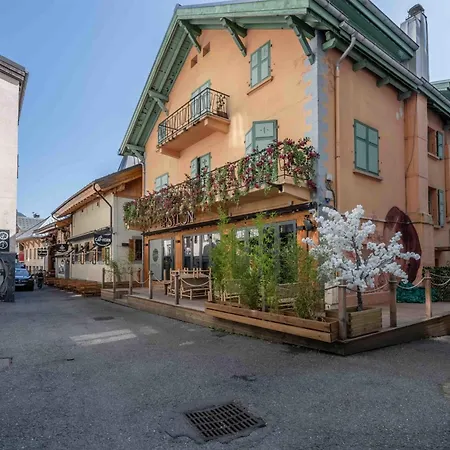 Spacious Loft On Pedestrian Street With Views * Chamonix