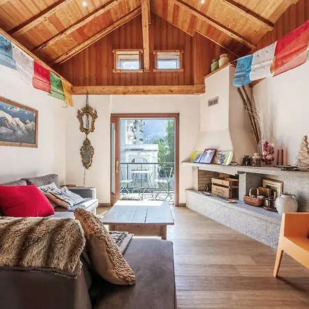 Apartment Spacious Loft On Pedestrian Street With Views Chamonix